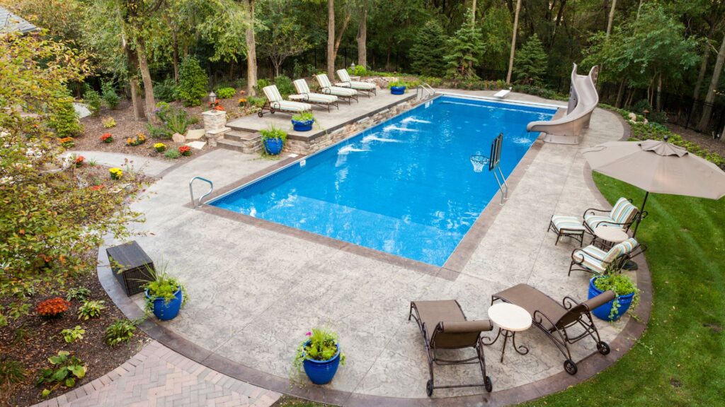 will pool salt damage concrete